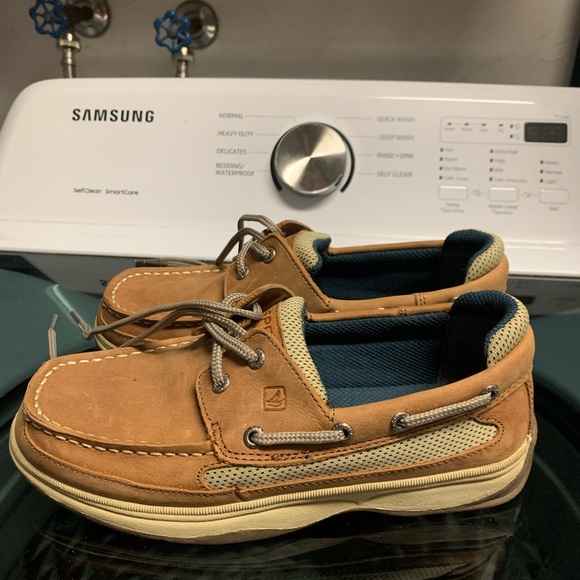 Sperrys Lanyard tan sz 4. Like new. A few surface scuffs, see pics. - Picture 2 of 5